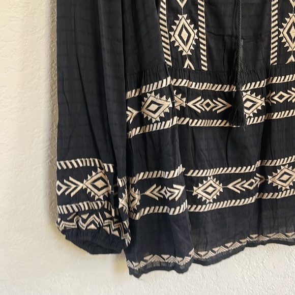 NWT Curvy Savanna Jane Bohemian Embroidered Top - Picture 5 of 10